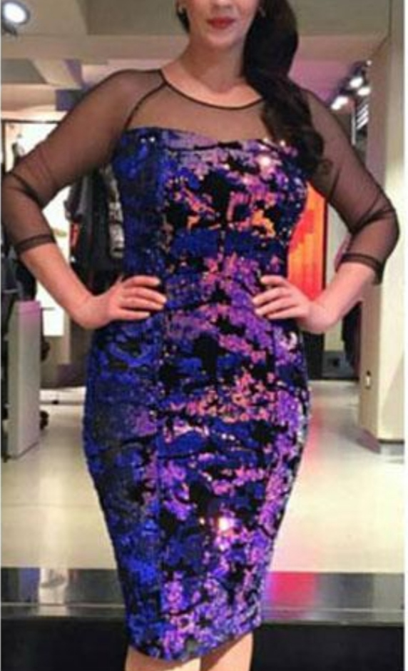 پیراهن مجلسی پولکی زنانه با آستین تور مدل شب‌تاب، درخشش خیره‌کننده در مهمانی‌ها