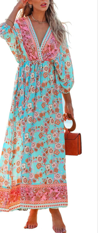 پیراهن ساحلی زنانه گلدار بوهو با یقه ضربدری و قد بلند مناسب تابستان